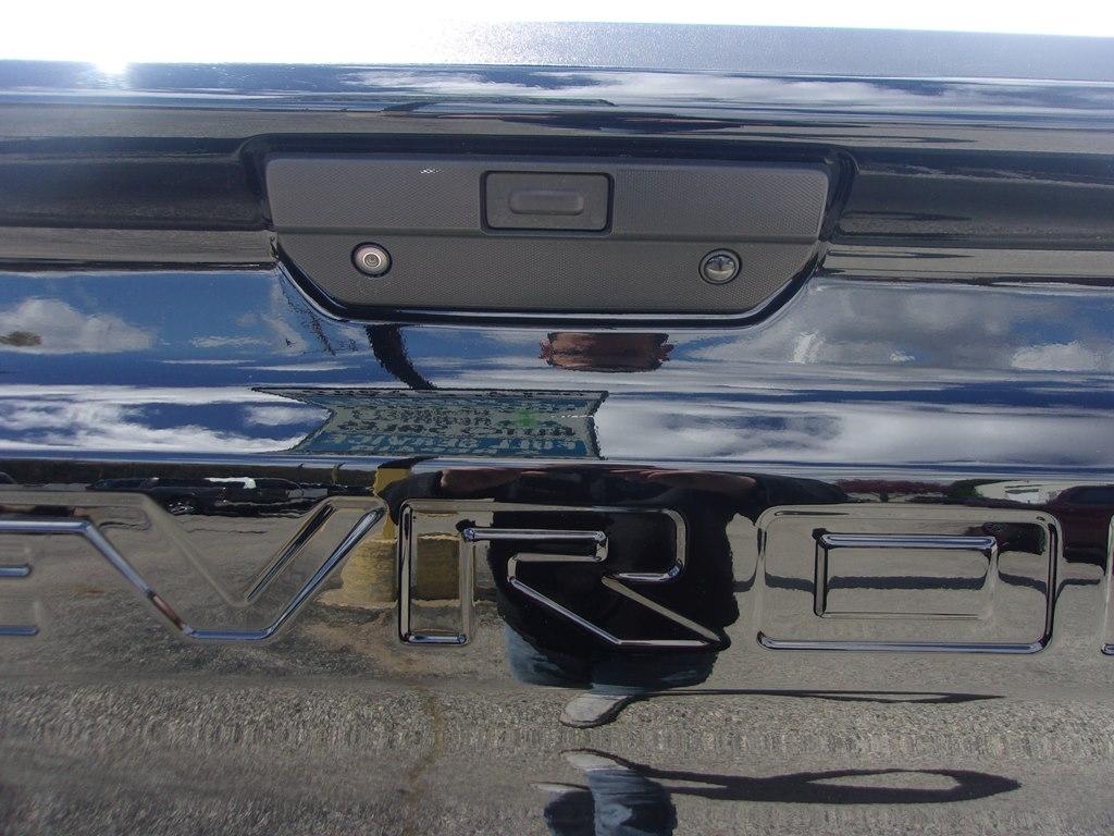 Chevrolet Silverado 1500 LTD 4WD Crew Cab 147" High Country 2022