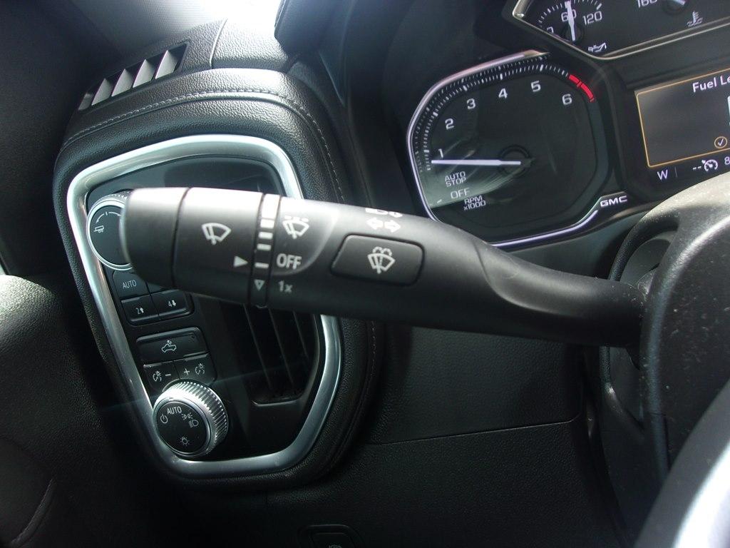 GMC Sierra 1500 4WD Crew Cab 147" SLE 2019