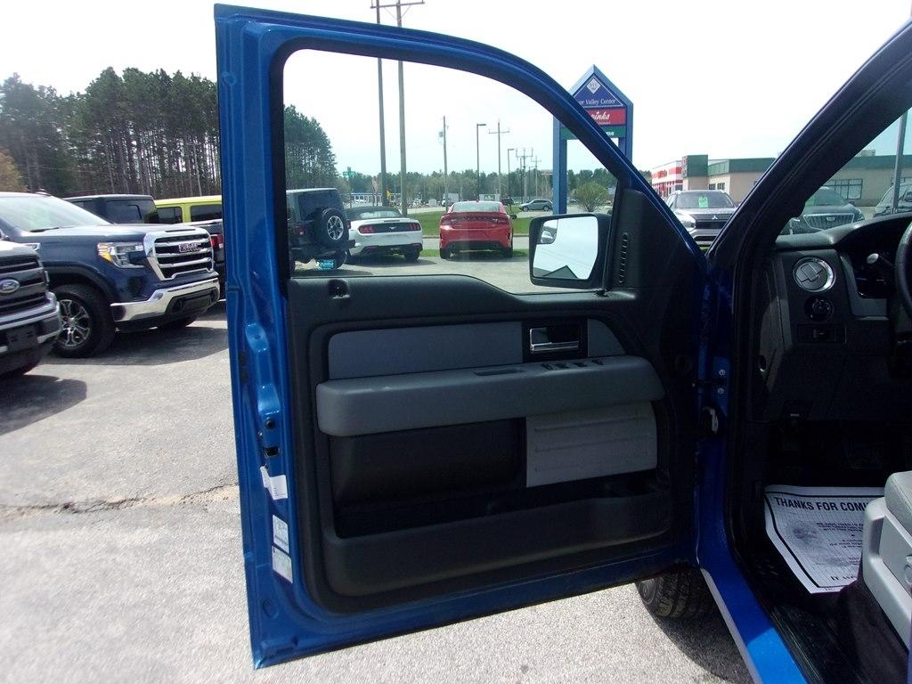 Ford F-150 4WD SuperCrew 145" Platinum 2014
