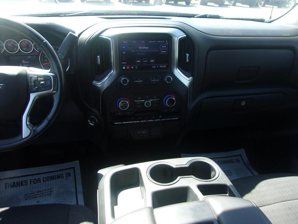 Chevrolet Silverado 1500 4WD Crew Cab 147" RST 2020