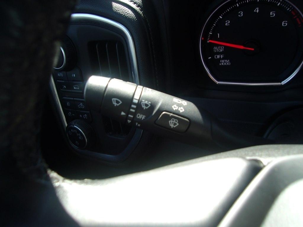 Chevrolet Silverado 1500 4WD Crew Cab 147" RST 2020