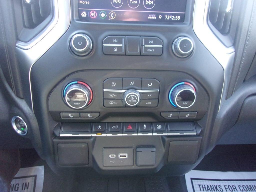 Chevrolet Silverado 1500 4WD Crew Cab 147" RST 2020