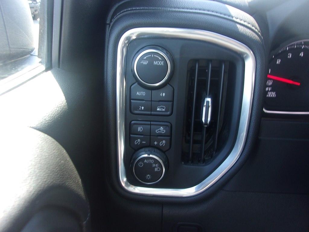 Chevrolet Silverado 1500 4WD Crew Cab 147" RST 2020