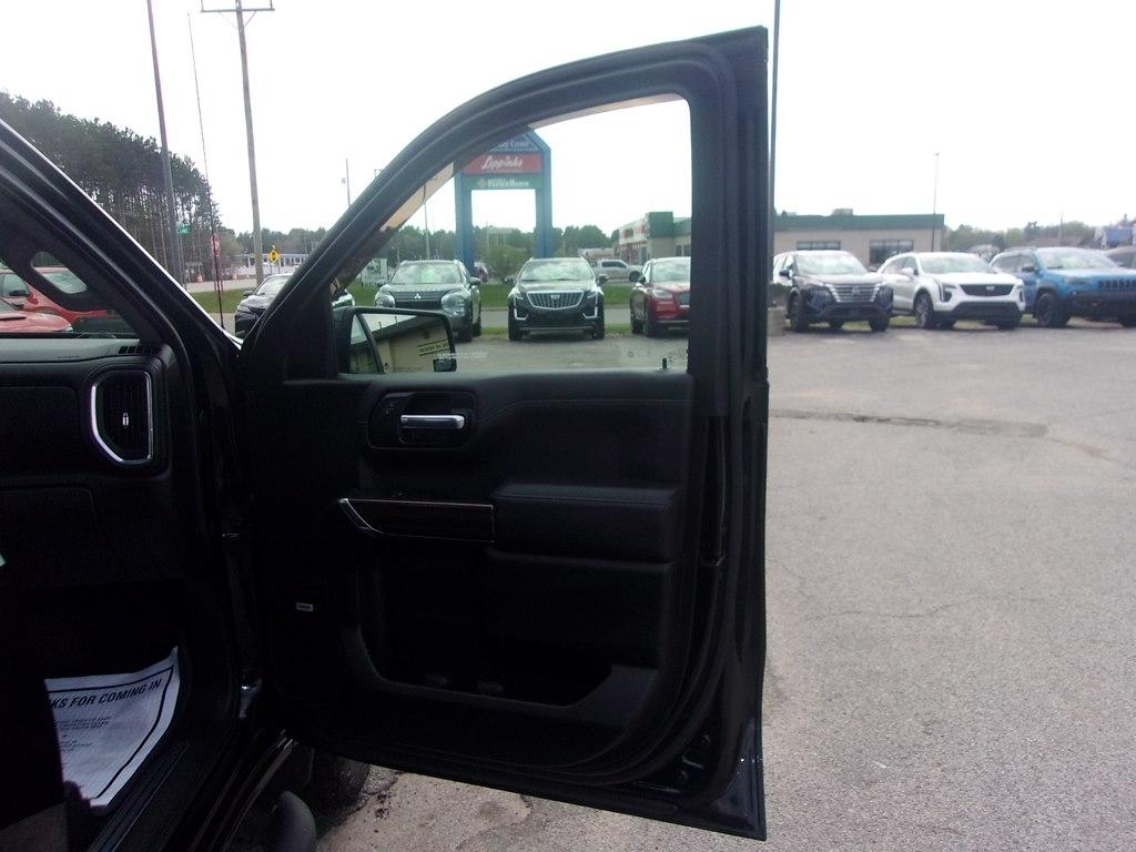 Chevrolet Silverado 1500 4WD Crew Cab 147" LT Trail Boss 2021