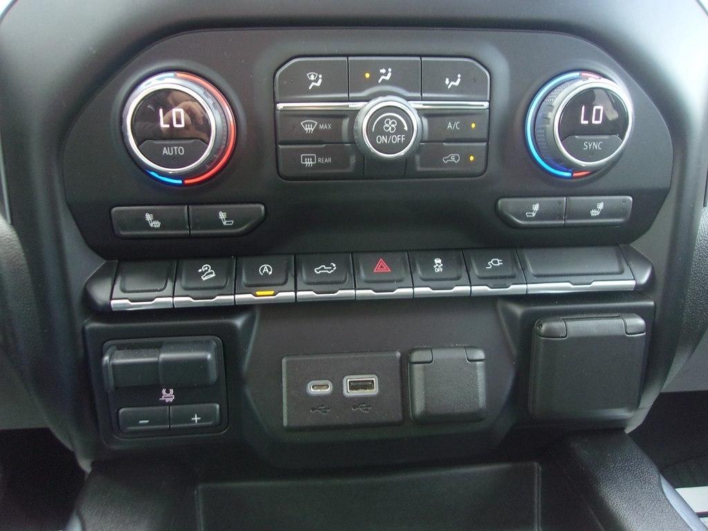 Chevrolet Silverado 1500 4WD Crew Cab 147" LT Trail Boss 2021
