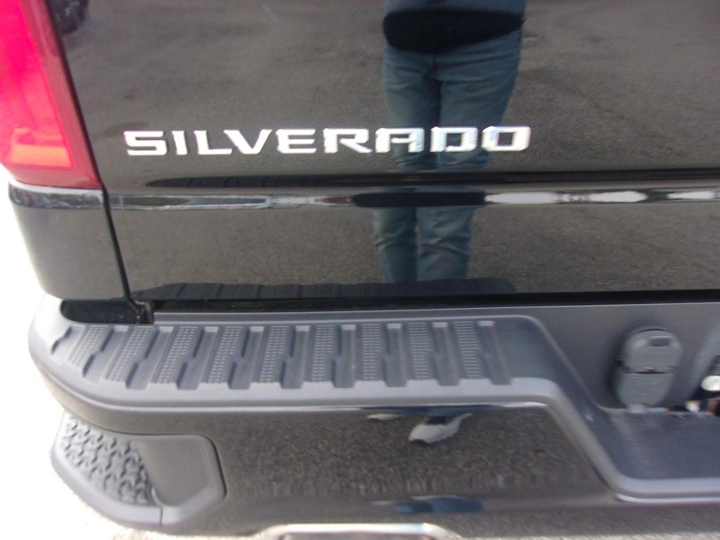 Chevrolet Silverado 1500 4WD Crew Cab 147" LT Trail Boss 2021