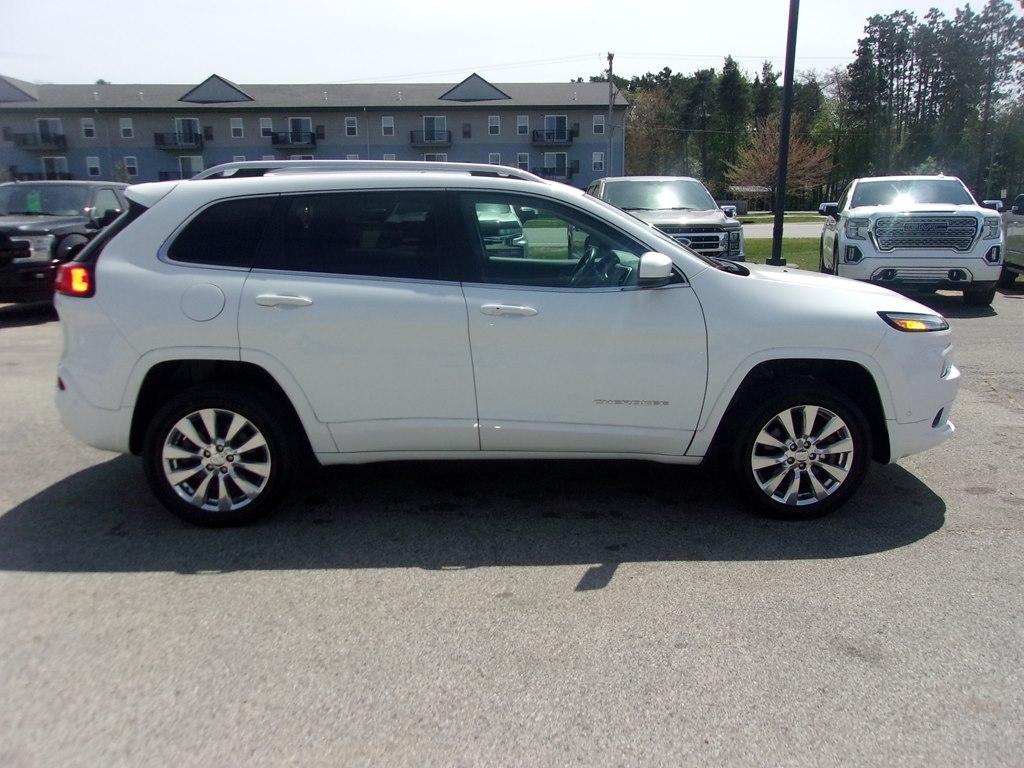 Jeep Cherokee 4WD 4dr Overland 2017
