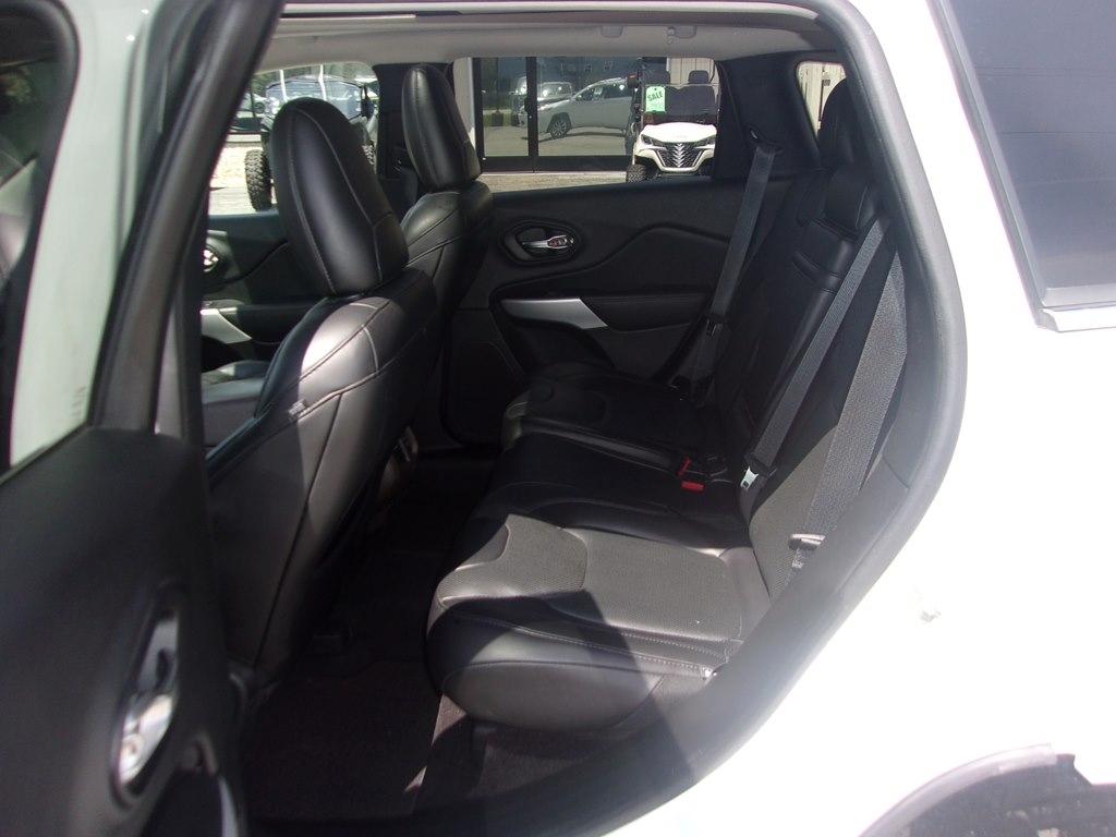 Jeep Cherokee 4WD 4dr Overland 2017