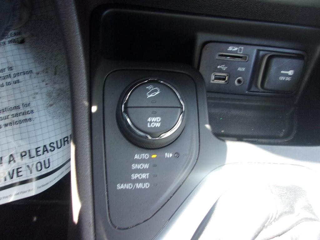 Jeep Cherokee 4WD 4dr Overland 2017