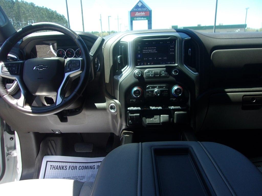 Chevrolet Silverado 1500 4WD Double Cab 147" RST 2020