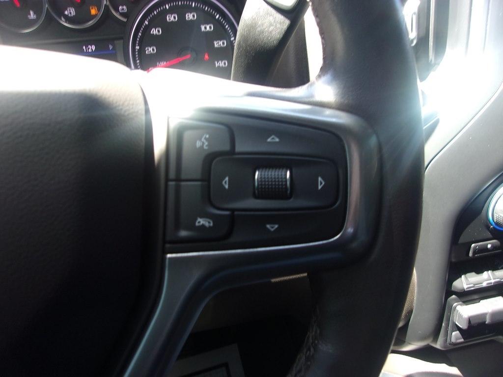 Chevrolet Silverado 1500 4WD Double Cab 147" RST 2020