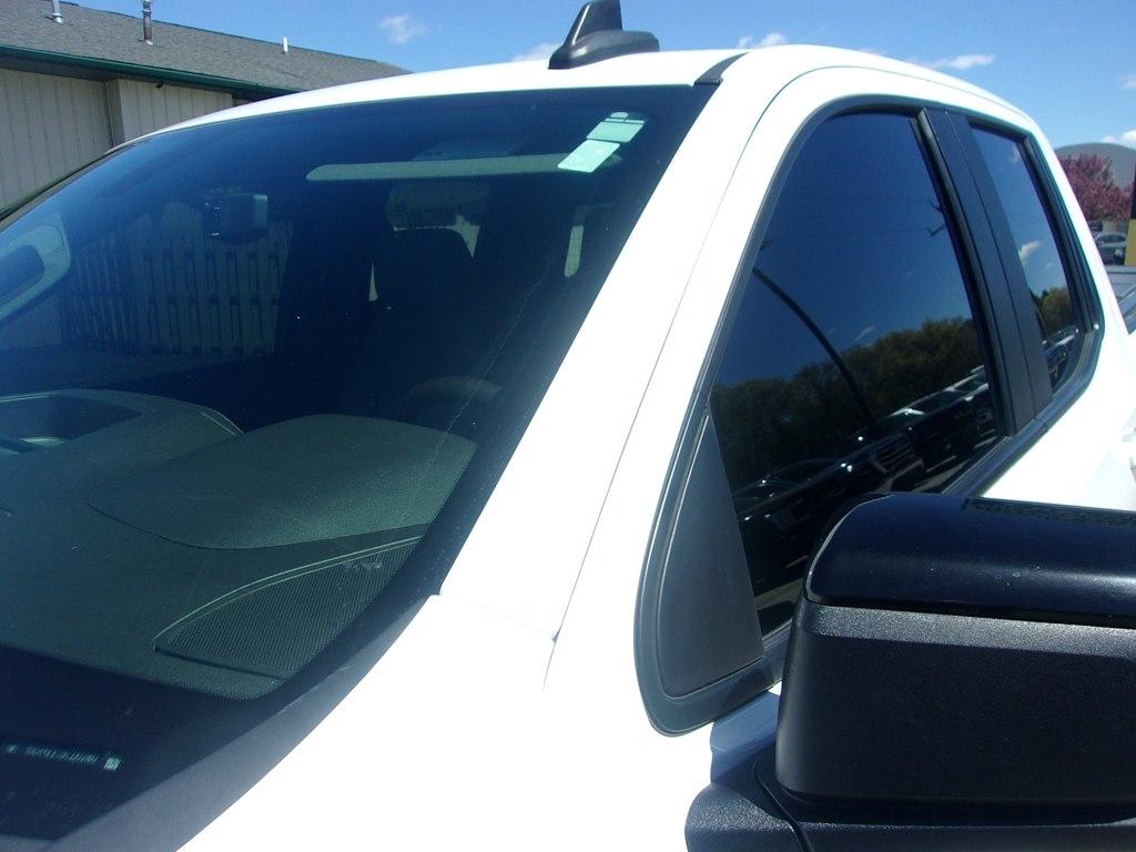 Chevrolet Silverado 1500 4WD Double Cab 147" RST 2020