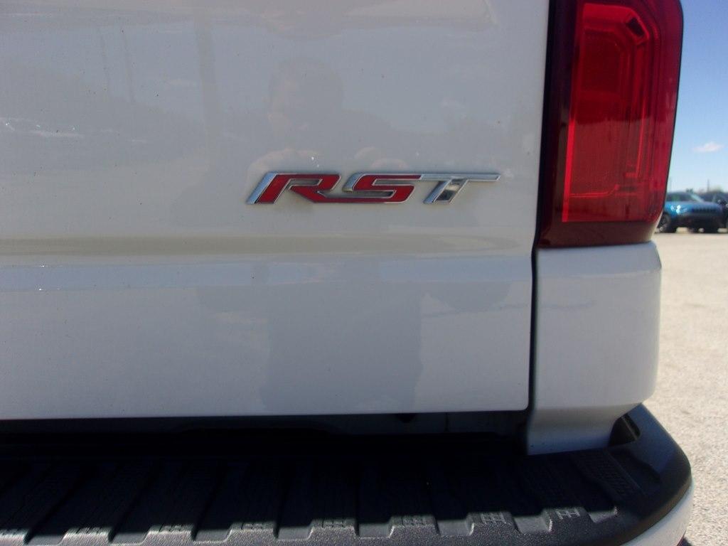 Chevrolet Silverado 1500 4WD Double Cab 147" RST 2020