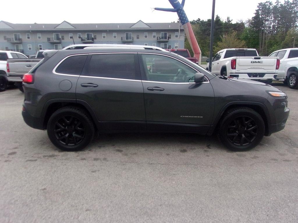 Jeep Cherokee 4WD 4dr Limited 2016