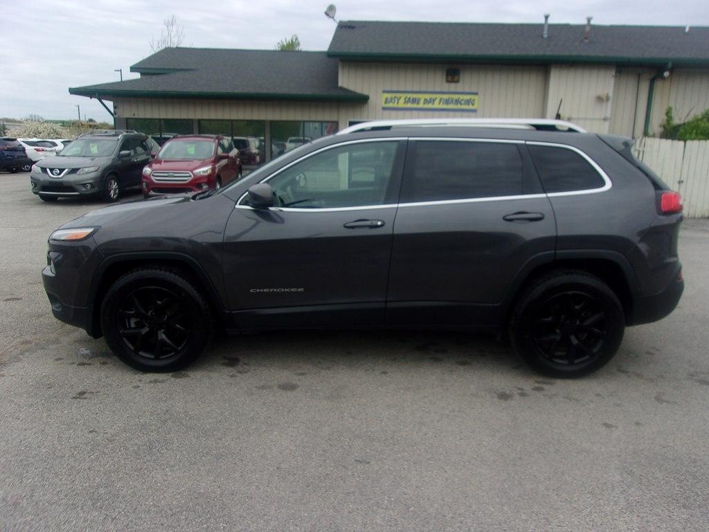 Jeep Cherokee 4WD 4dr Limited 2016