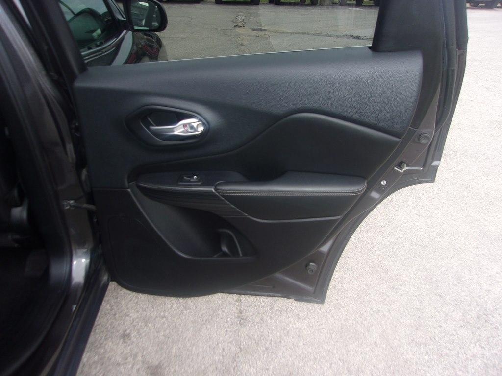 Jeep Cherokee 4WD 4dr Limited 2016