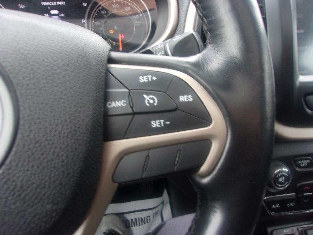 Jeep Cherokee 4WD 4dr Limited 2016