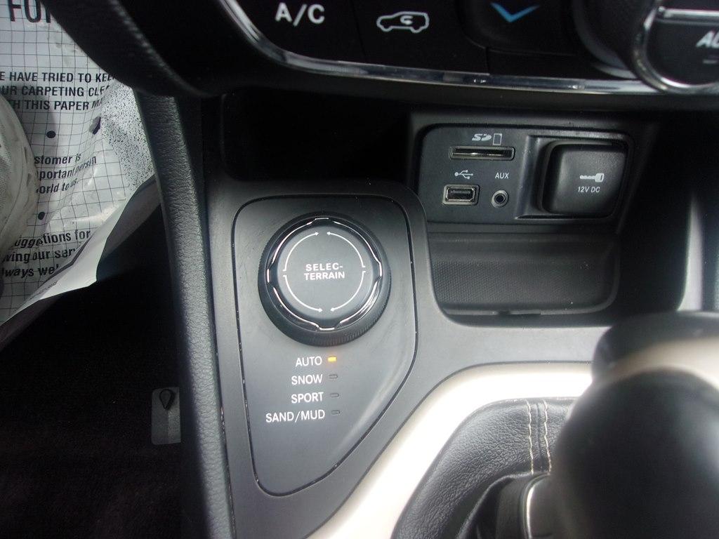 Jeep Cherokee 4WD 4dr Limited 2016