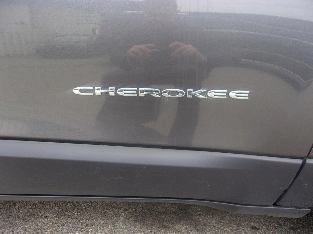 Jeep Cherokee 4WD 4dr Limited 2016