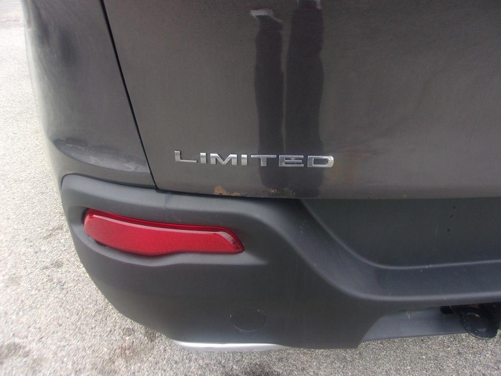 Jeep Cherokee 4WD 4dr Limited 2016