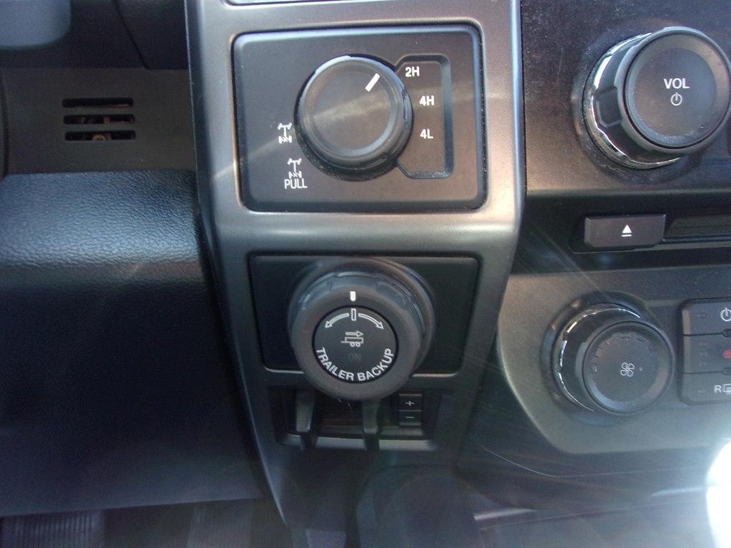 Ford F-150 4WD SuperCrew 145" King Ranch 2016