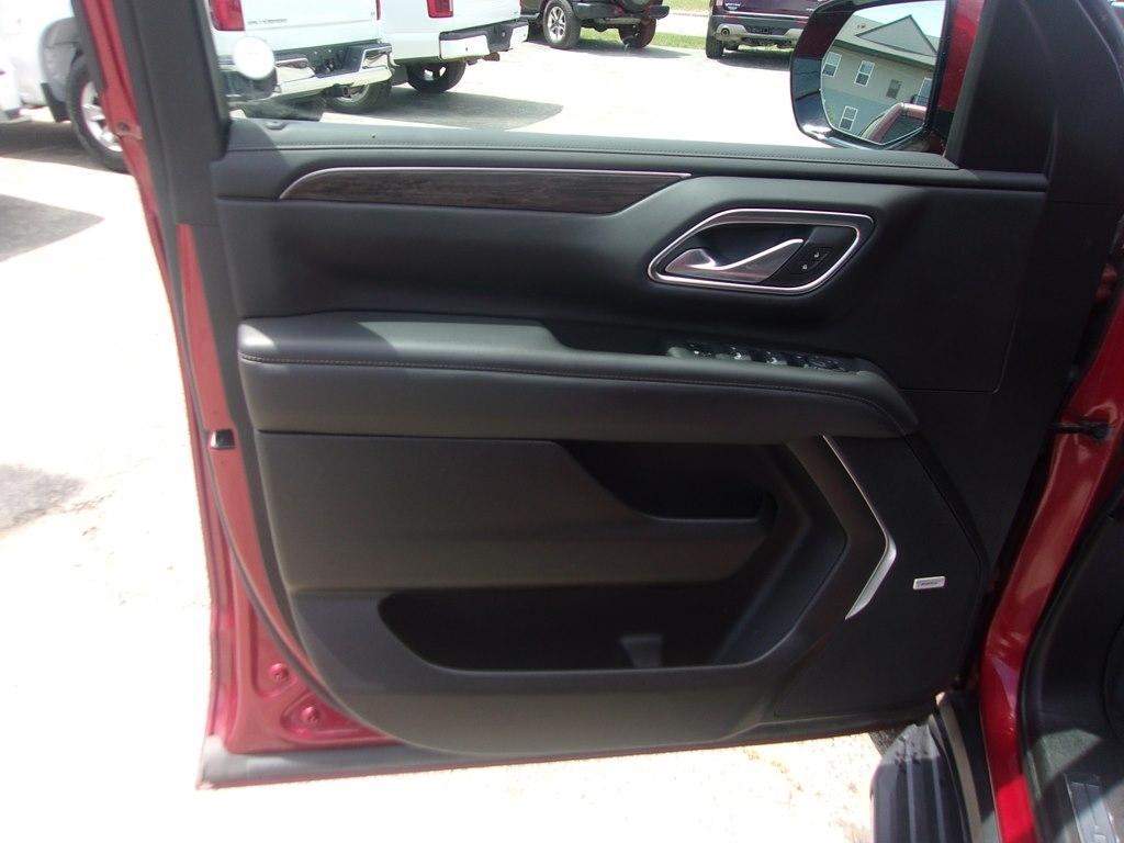 Chevrolet Tahoe 4WD 4dr LT 2022