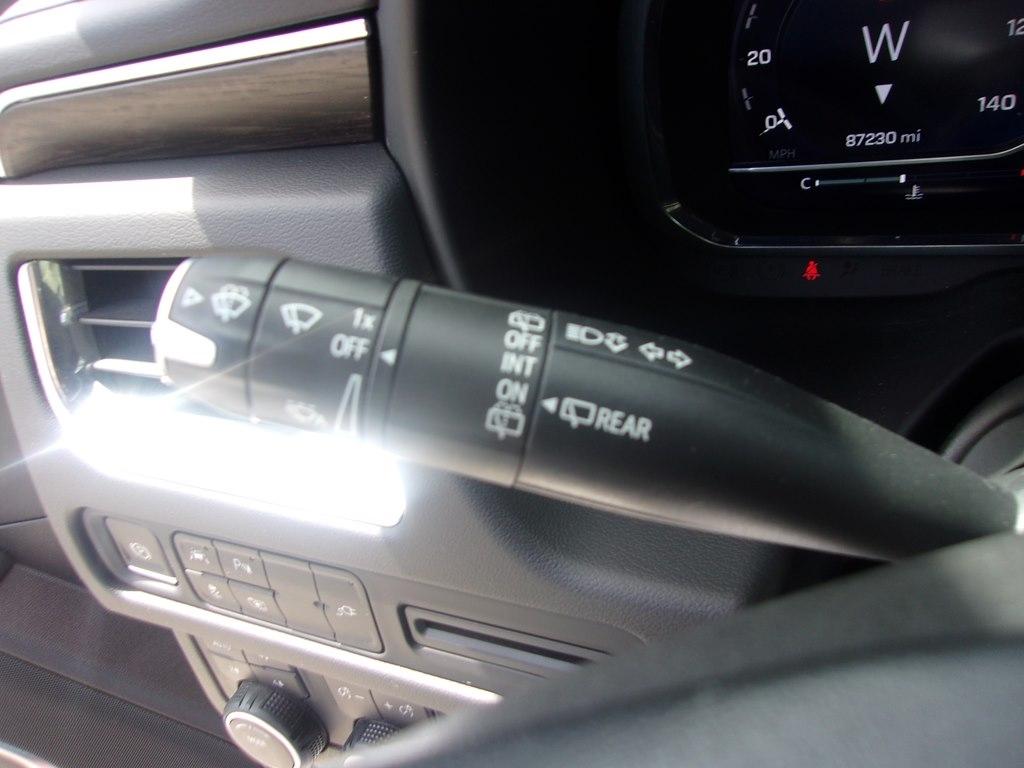 Chevrolet Tahoe 4WD 4dr LT 2022