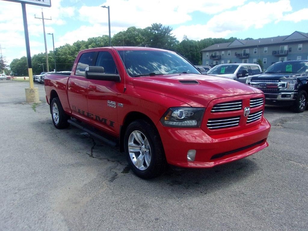 RAM 1500 4WD Crew Cab 149" Sport 2017