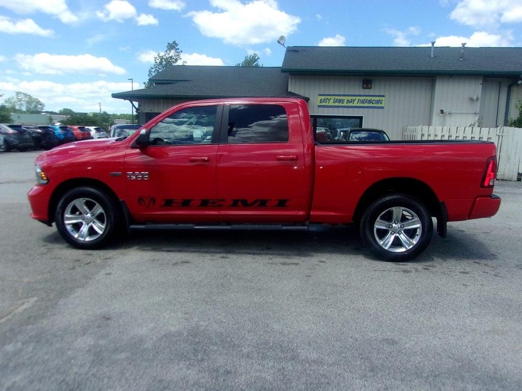 RAM 1500 4WD Crew Cab 149" Sport 2017