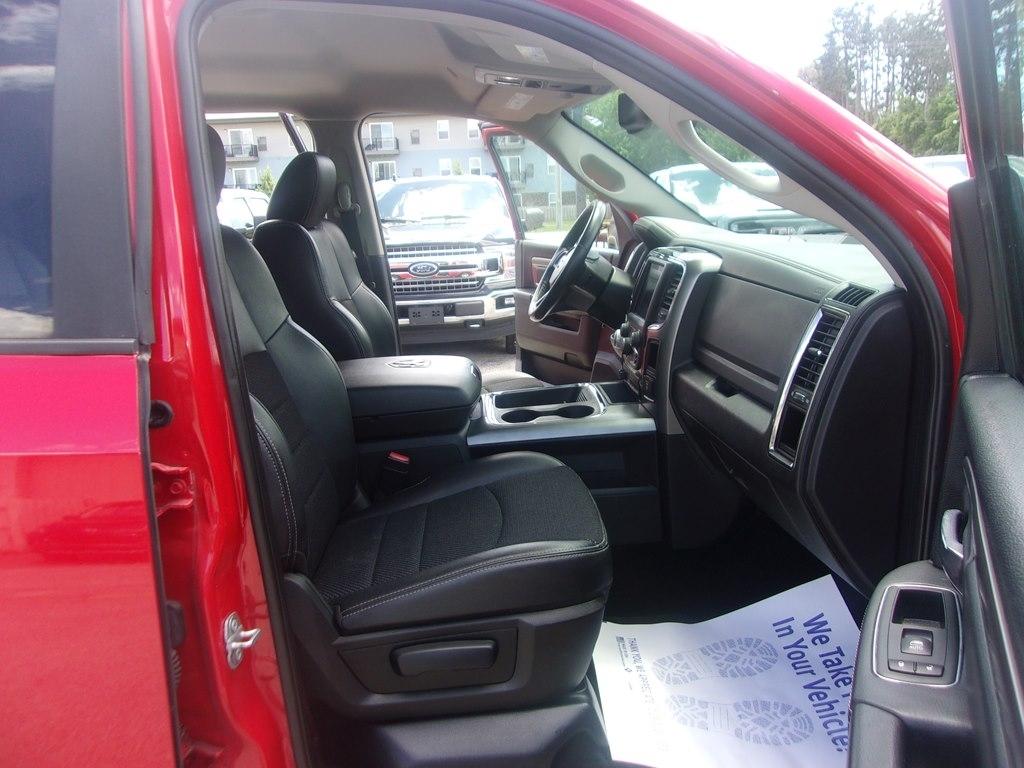RAM 1500 4WD Crew Cab 149" Sport 2017