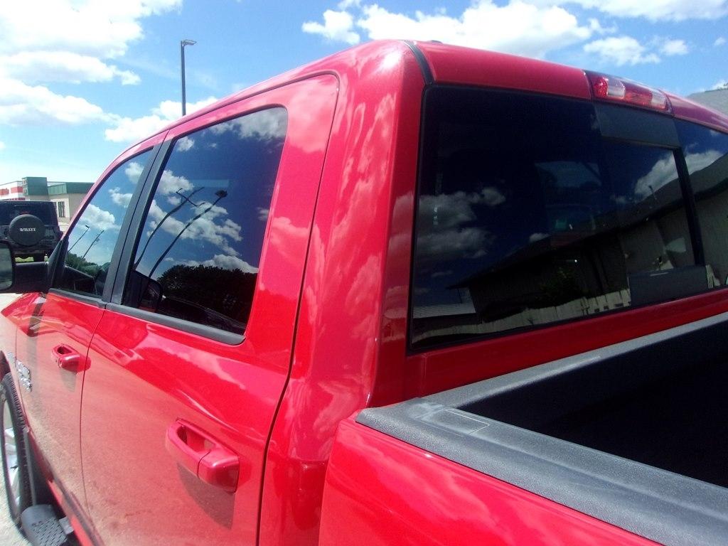 RAM 1500 4WD Crew Cab 149" Sport 2017