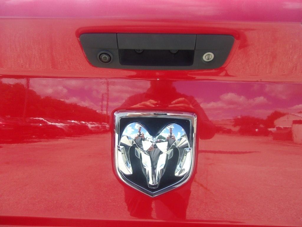 RAM 1500 4WD Crew Cab 149" Sport 2017
