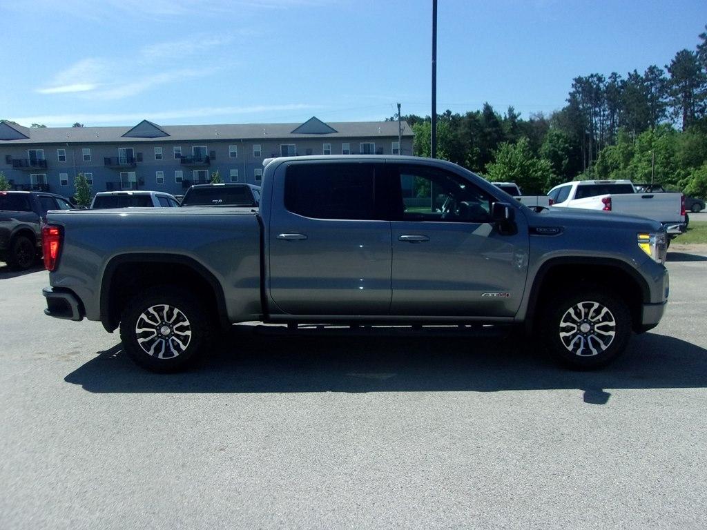 GMC Sierra 1500 4WD Crew Cab 147" AT4 2021