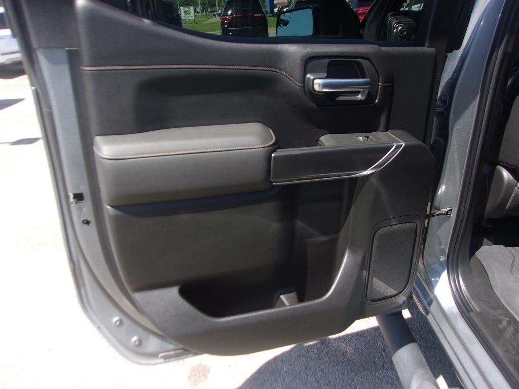 GMC Sierra 1500 4WD Crew Cab 147" AT4 2021