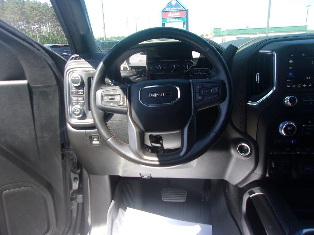 GMC Sierra 1500 4WD Crew Cab 147" AT4 2021