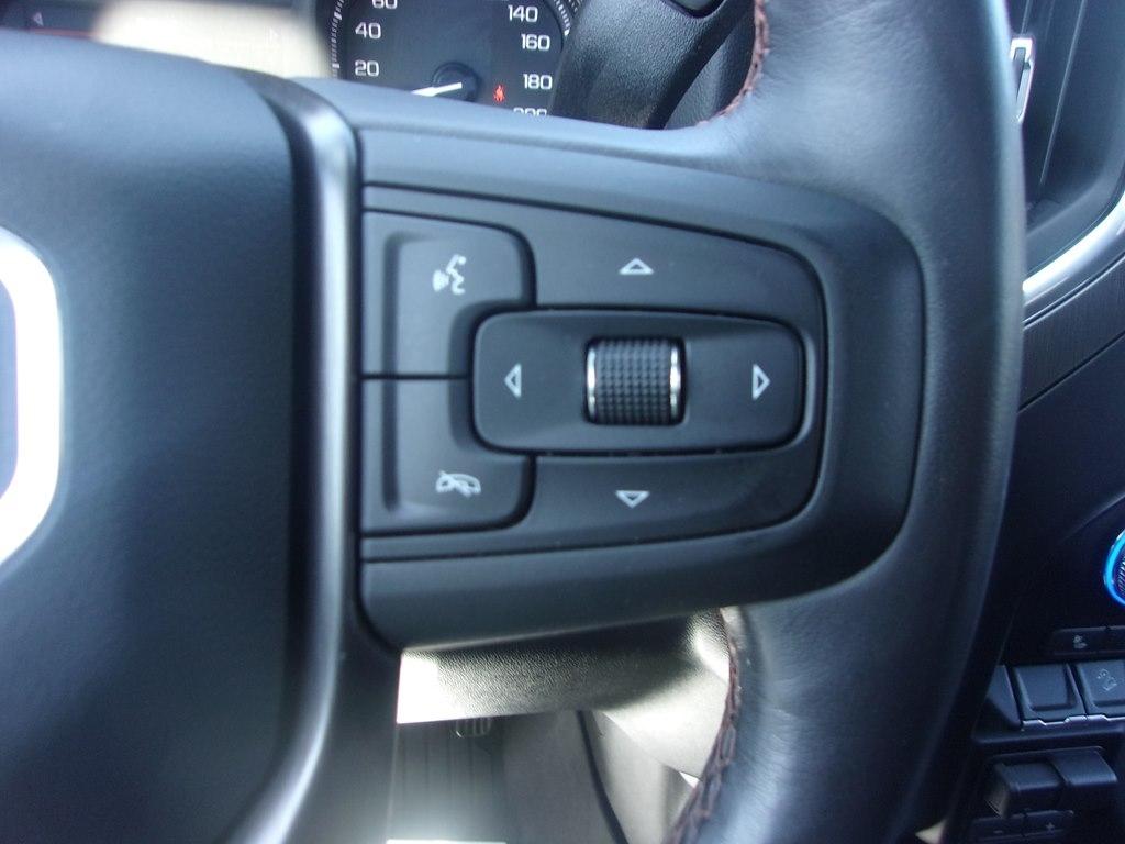 GMC Sierra 1500 4WD Crew Cab 147" AT4 2021