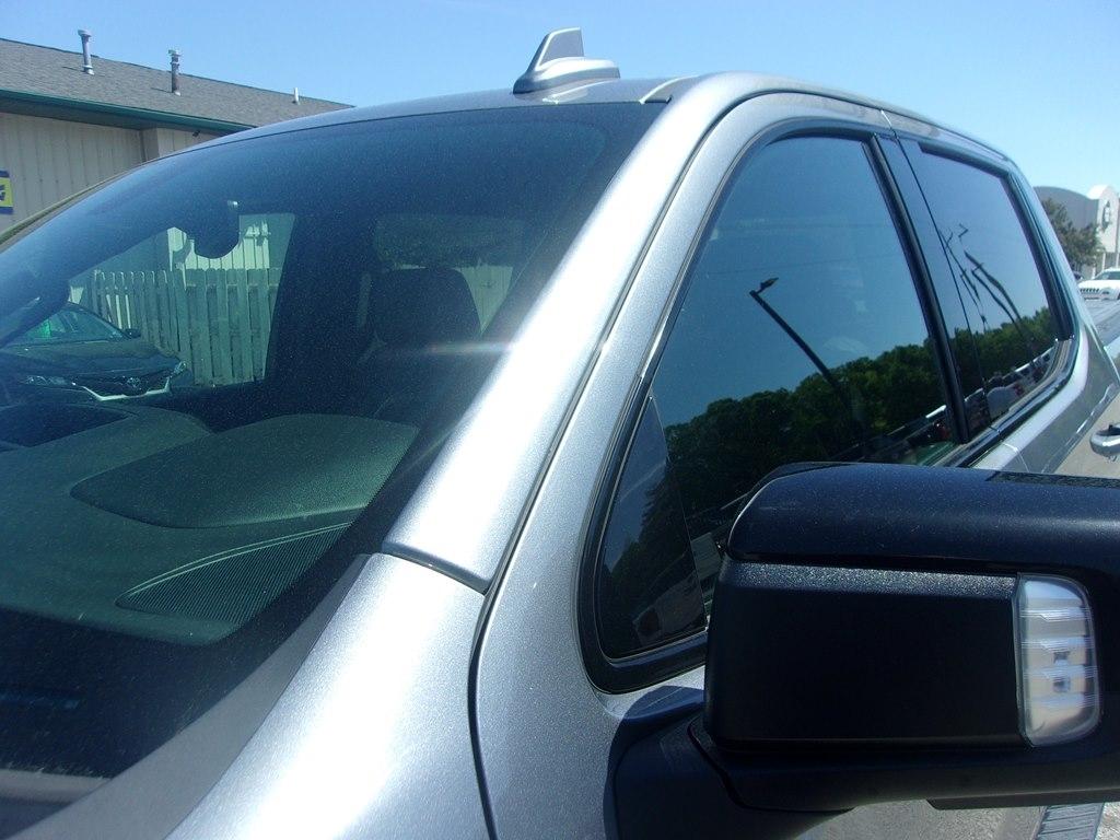 GMC Sierra 1500 4WD Crew Cab 147" AT4 2021