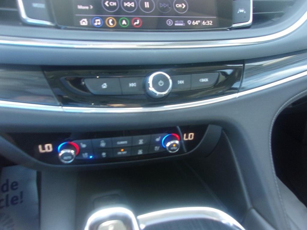 Buick Enclave AWD 4dr Premium 2021