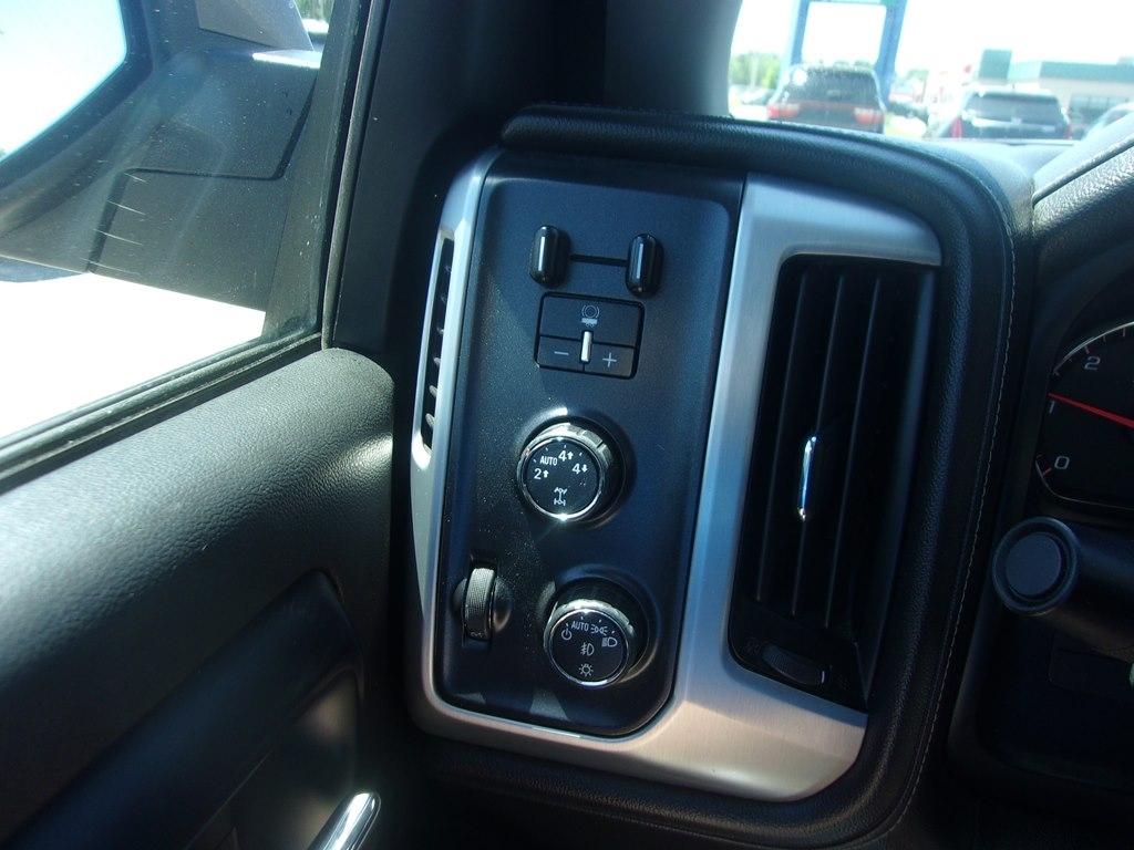 GMC Sierra 1500 4WD Crew Cab 143.5" SLE 2014
