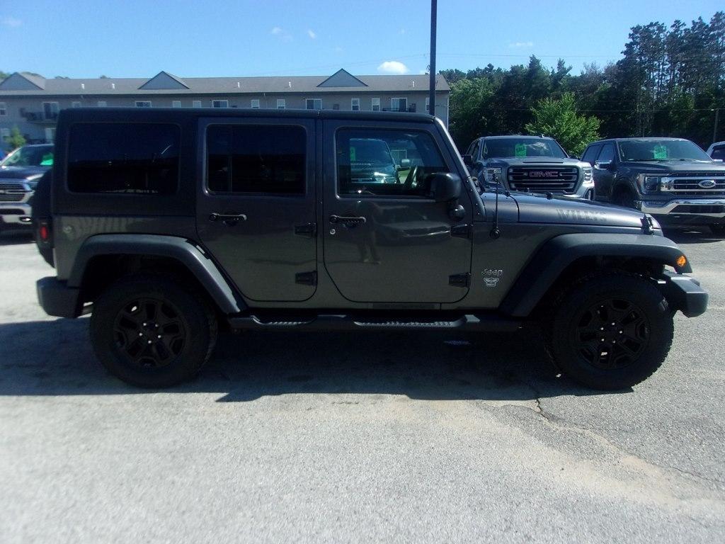 Jeep Wrangler Unlimited 4WD 4dr Willys Wheeler 2016