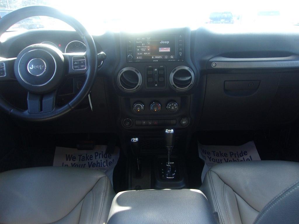Jeep Wrangler Unlimited 4WD 4dr Willys Wheeler 2016