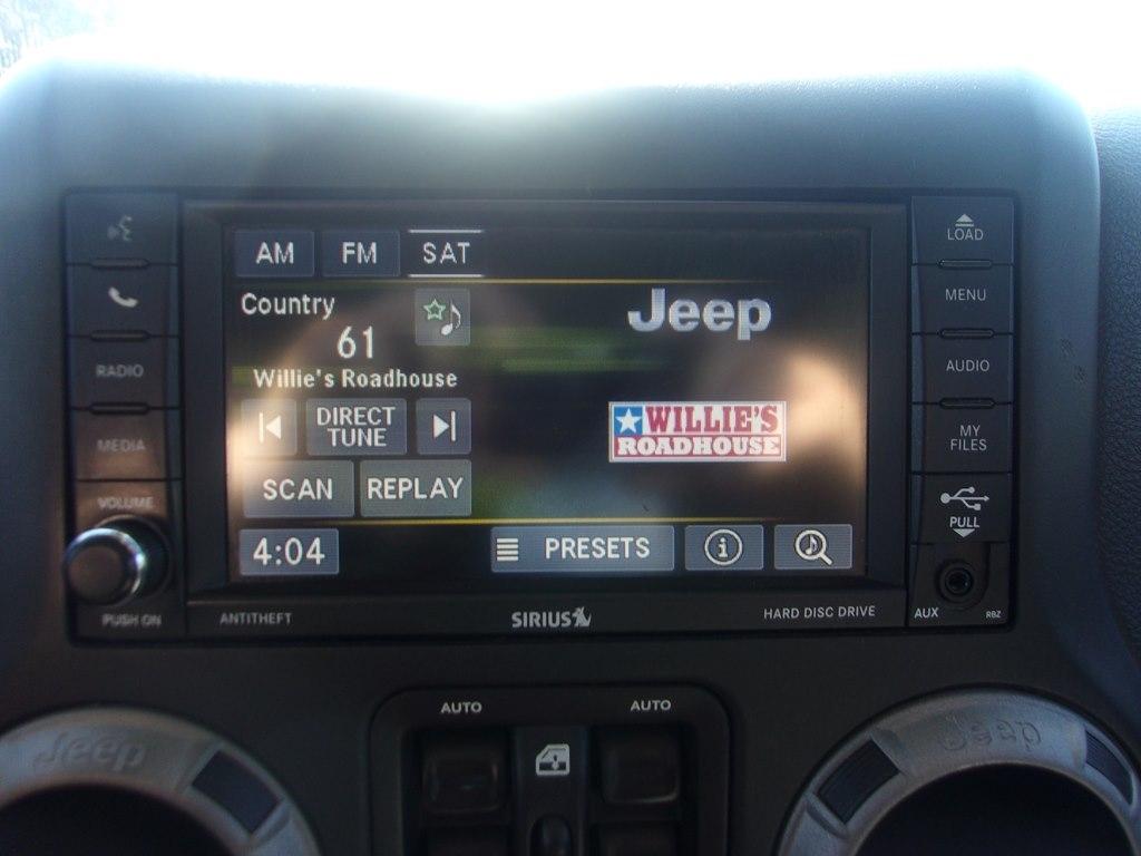 Jeep Wrangler Unlimited 4WD 4dr Willys Wheeler 2016