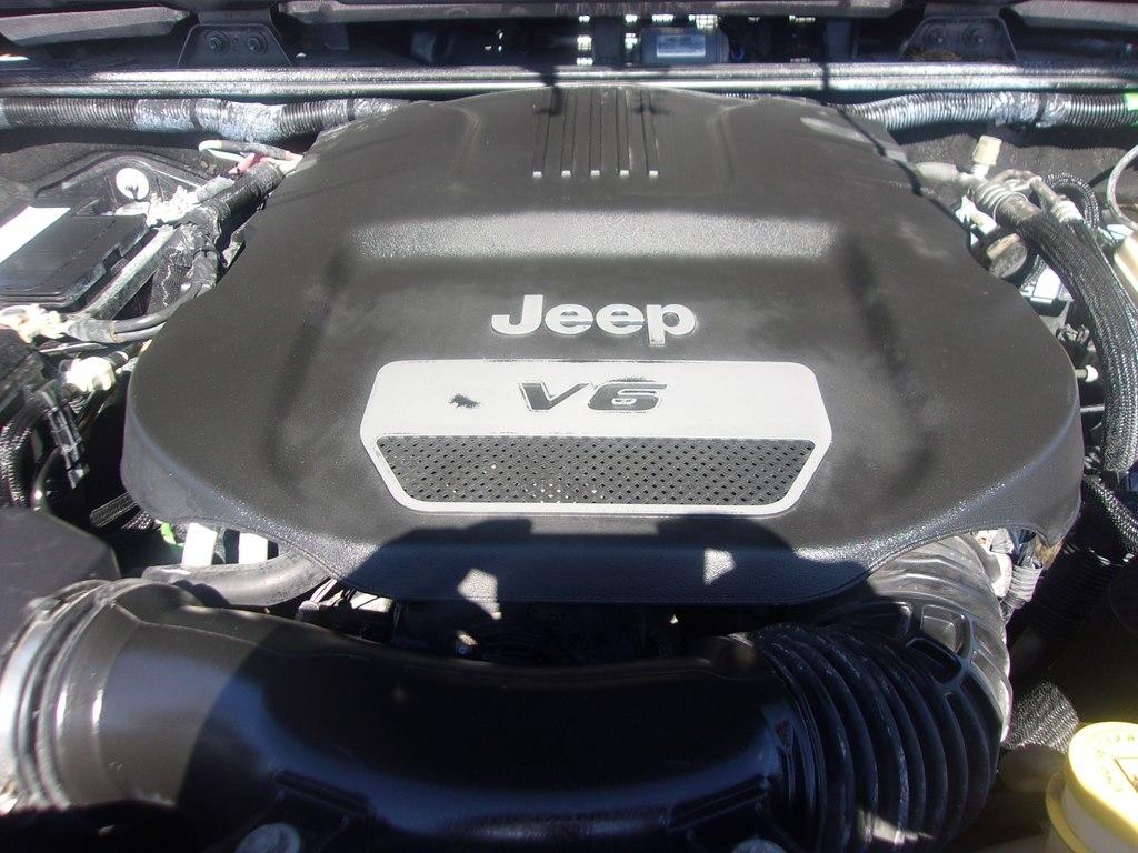 Jeep Wrangler Unlimited 4WD 4dr Willys Wheeler 2016