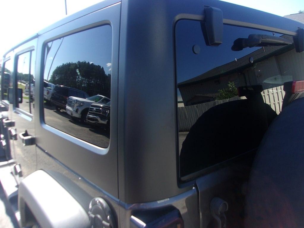 Jeep Wrangler Unlimited 4WD 4dr Willys Wheeler 2016