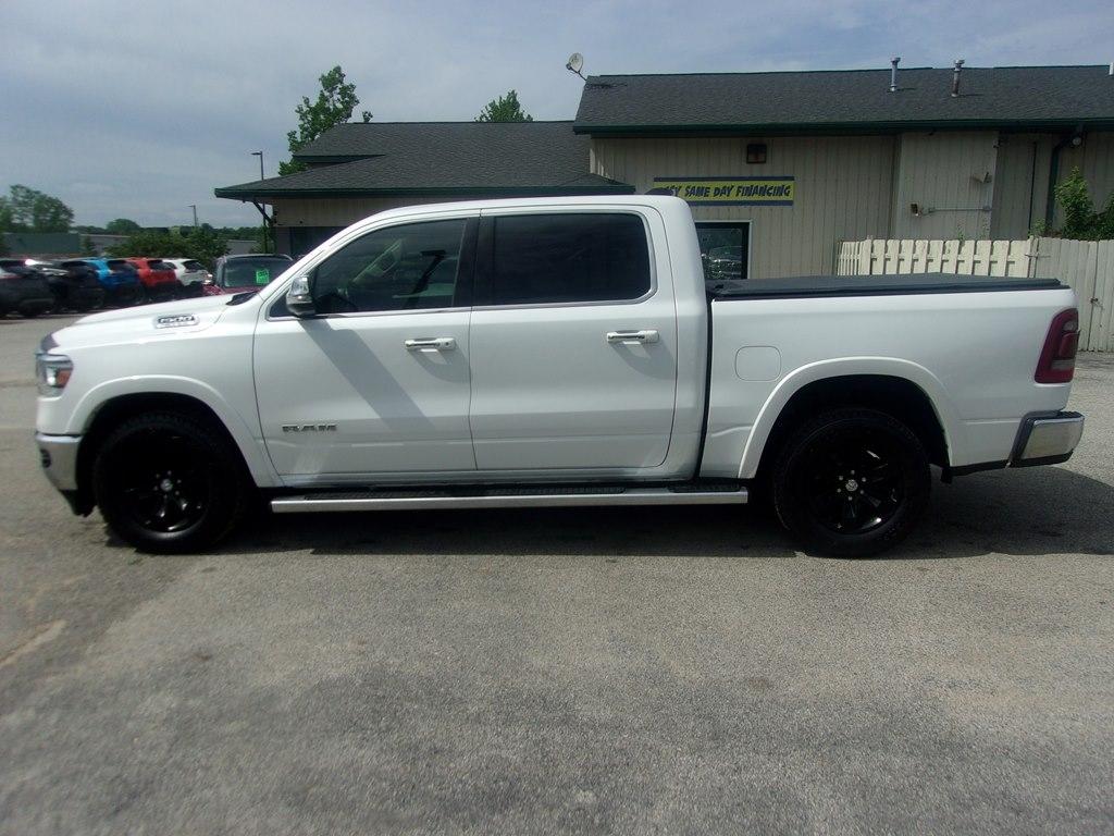 RAM 1500 Laramie 4x4 Crew Cab 5'7" Box 2021
