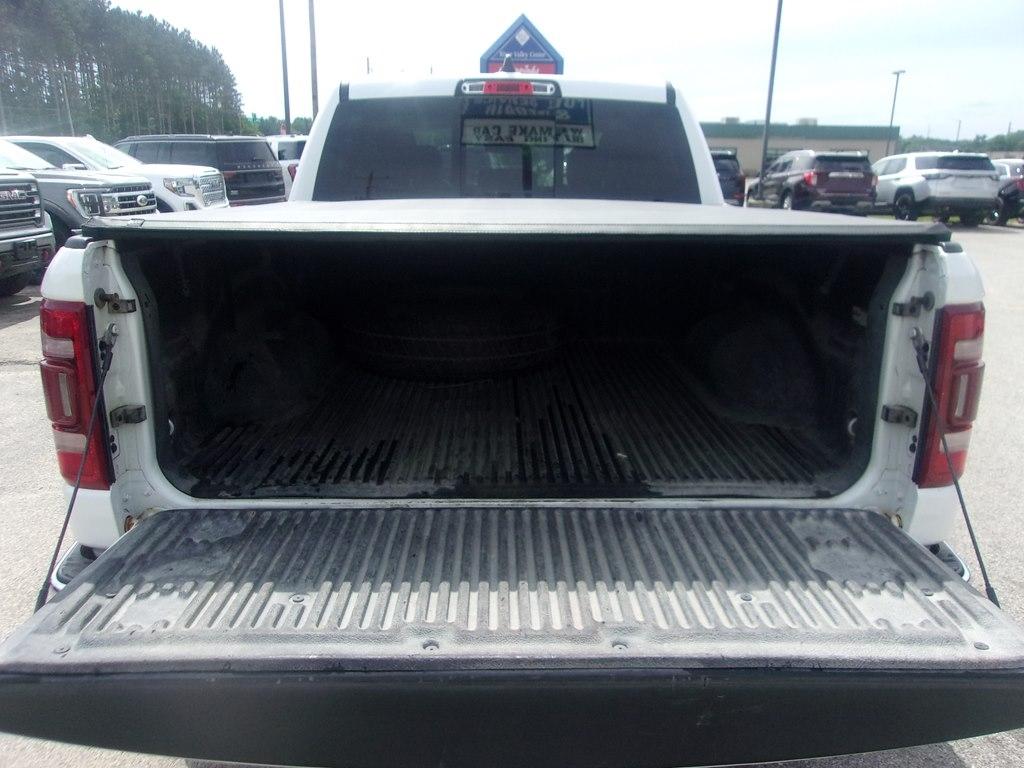 RAM 1500 Laramie 4x4 Crew Cab 5'7" Box 2021