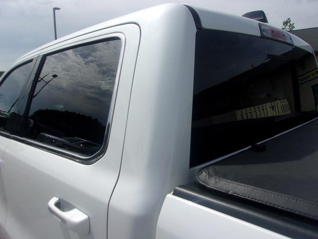 RAM 1500 Laramie 4x4 Crew Cab 5'7" Box 2021