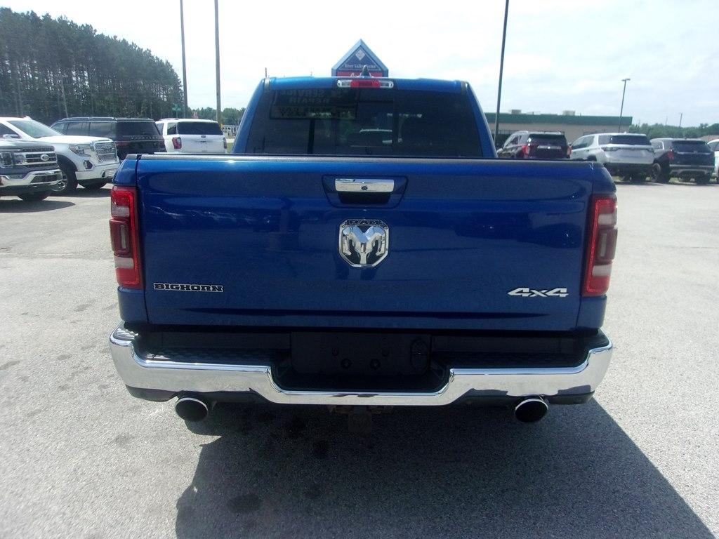 RAM 1500 Big Horn 4x4 Crew Cab 5'7" Box 2019
