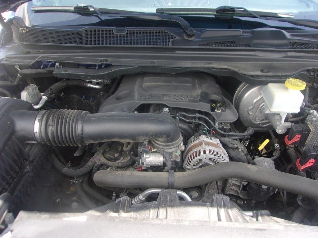 RAM 1500 Big Horn 4x4 Crew Cab 5'7" Box 2019