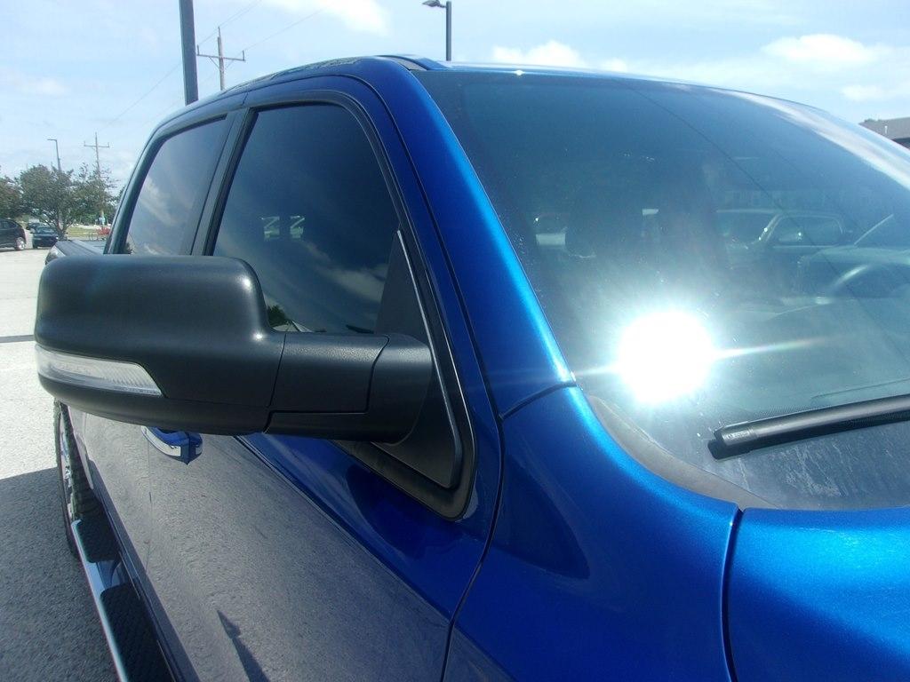 RAM 1500 Big Horn 4x4 Crew Cab 5'7" Box 2019